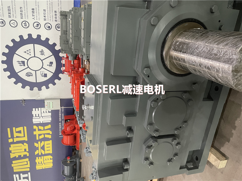 1690946698347854.jpg 齒輪減速機加電機